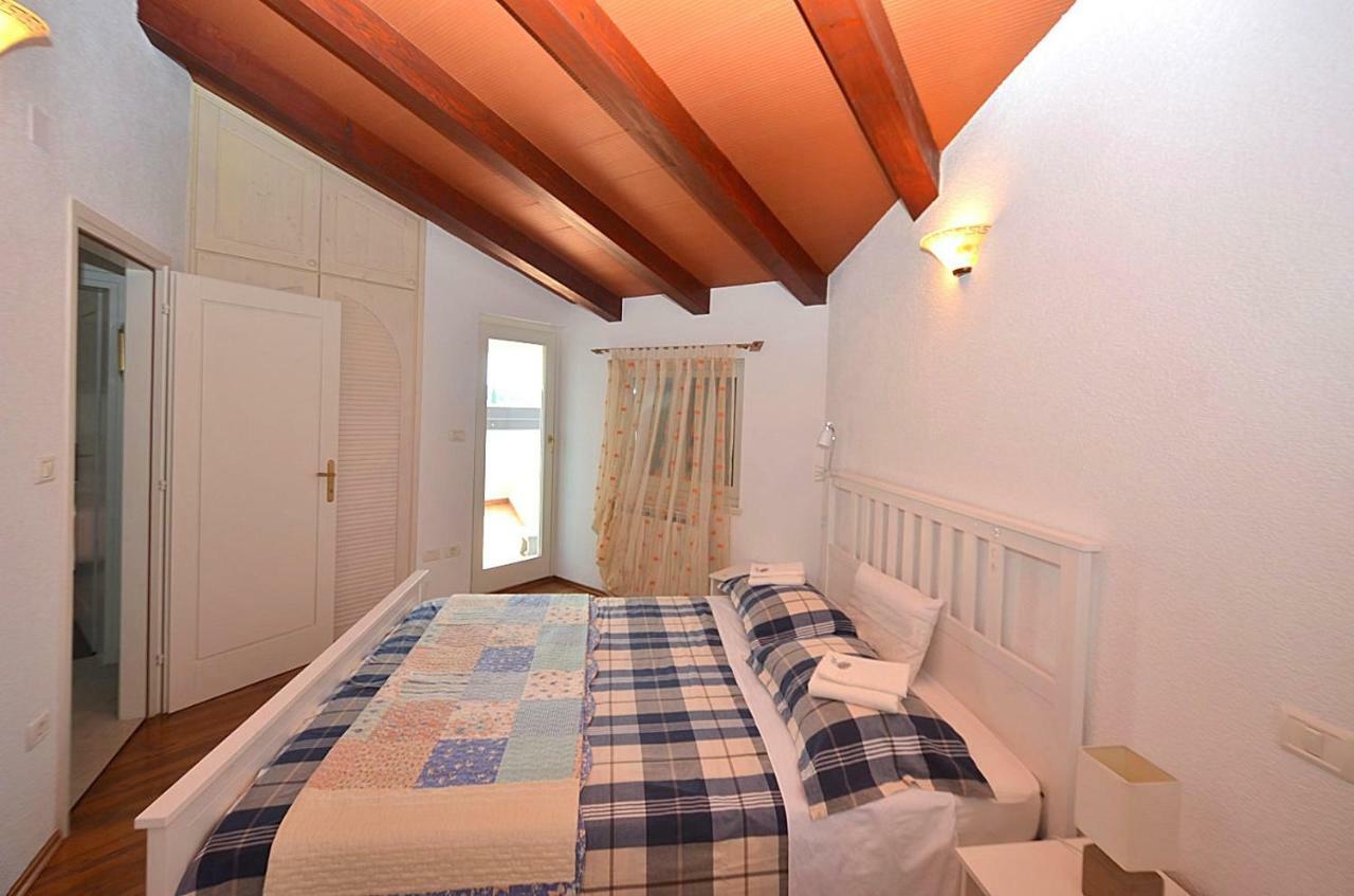Holiday Home Sverko Novigrad Istria Exterior foto