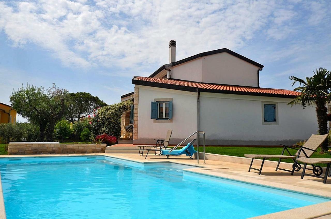 Holiday Home Sverko Novigrad Istria Exterior foto