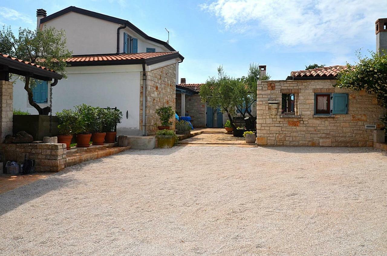 Holiday Home Sverko Novigrad Istria Exterior foto