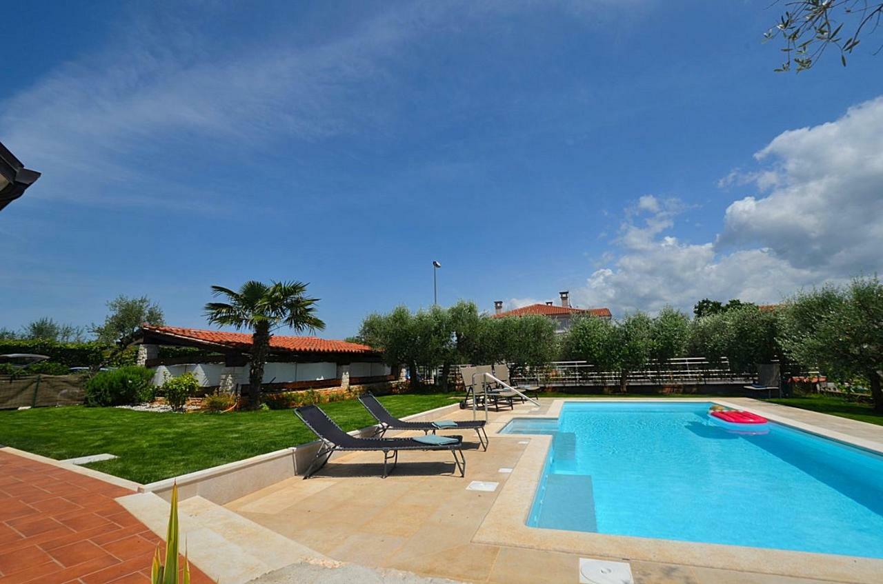Holiday Home Sverko Novigrad Istria Exterior foto
